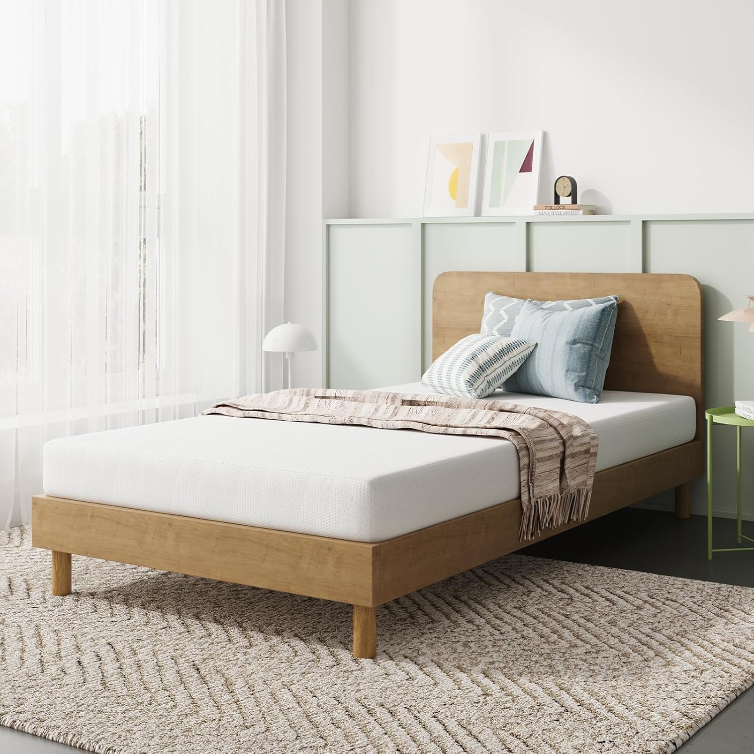 Novilla 12 Inch Queen Mattress in a Box, Gel Memory Foam Queen Size Bed Mattress for Cooling Night Sleep, Comfort Sleep & Pressure Relief, CertiPUR-US Certified,White