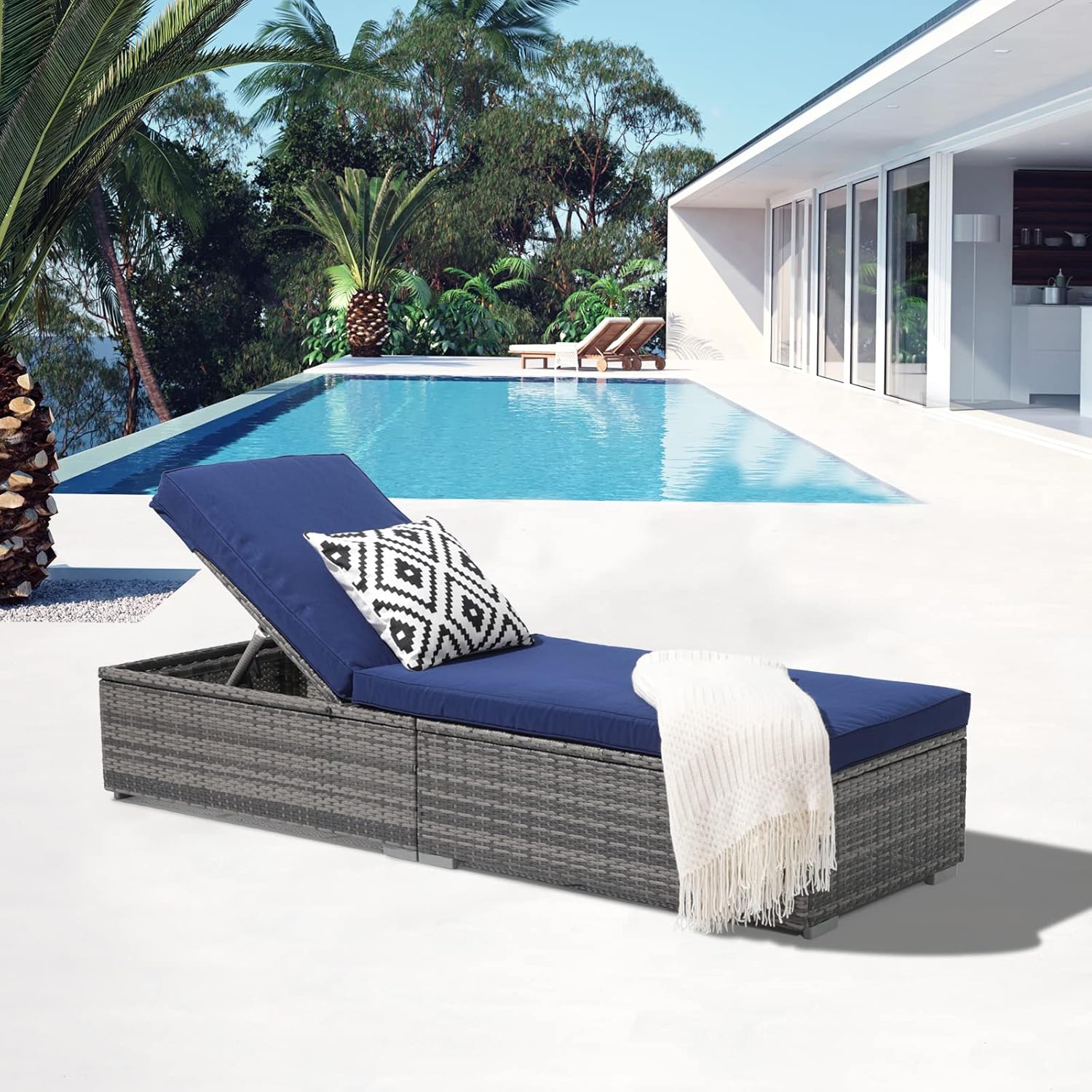 Patiorama Outdoor Patio Lounge Chair Elegant Reclining Adjustable Pool Rattan Chaise Chair