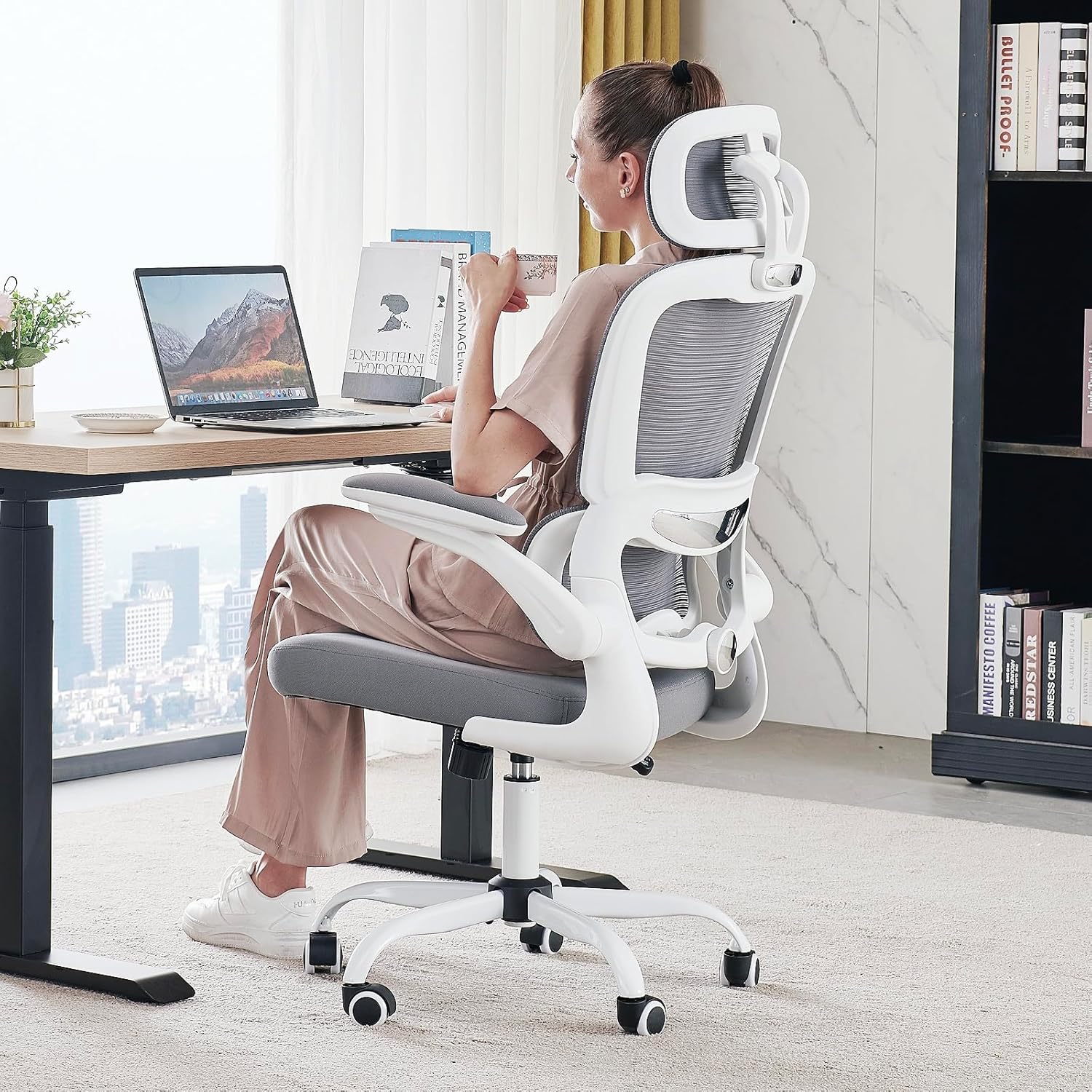 Office Chair Ergonomic Desk Chair, 330 lbs Home Mesh Desk Chair with Wheels, Comfortable Gaming Chair, High Back Office Chair