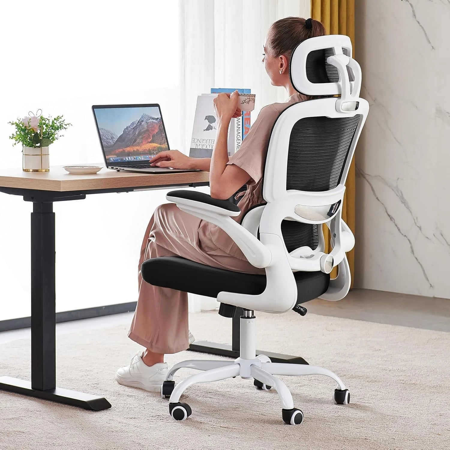 Office Chair Ergonomic Desk Chair, 330 lbs Home Mesh Desk Chair with Wheels, Comfortable Gaming Chair, High Back Office Chair