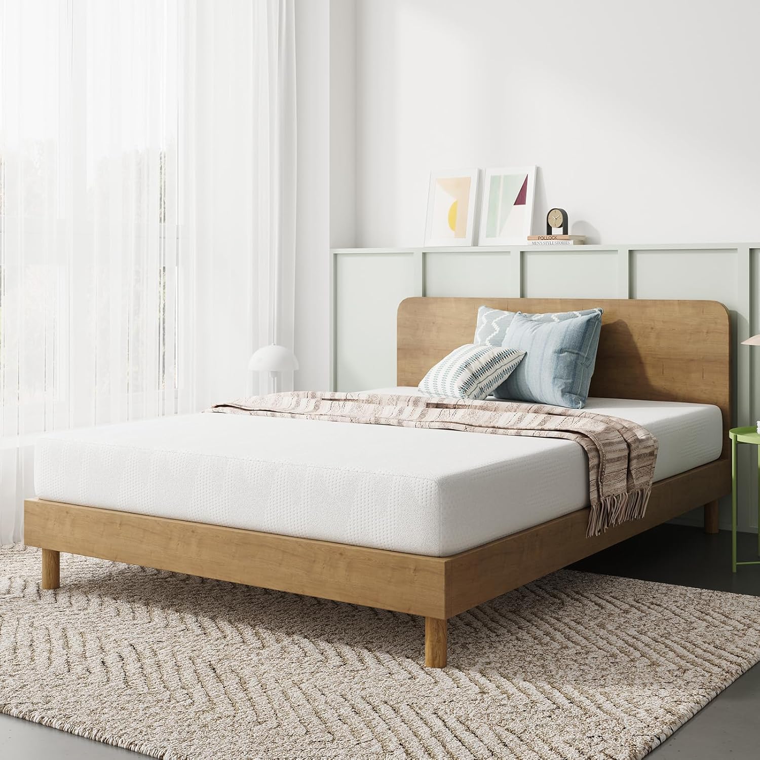 Novilla 12 Inch Queen Mattress in a Box, Gel Memory Foam Queen Size Bed Mattress for Cooling Night Sleep, Comfort Sleep & Pressure Relief, CertiPUR-US Certified,White